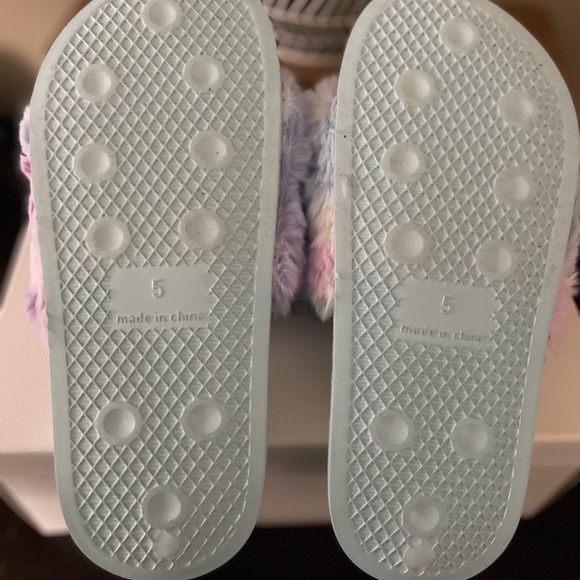 Treasure & Bond slides, girls size 5 - Picture 3 of 7